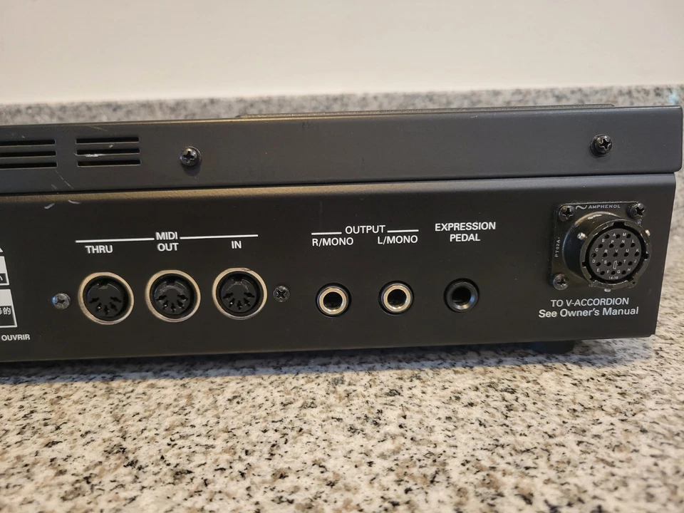 Roland FR-7 Digital Accordion FBC 7 Foot Controller Pedal Board Sustain - Image 4 of 4