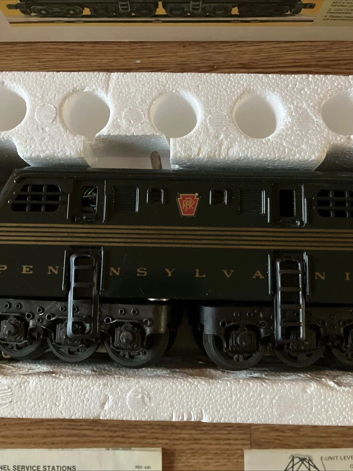 Lionel 6-8150 Green 5 Stripe Pennsylvania GG-1 L12204 - Image 4 of 4
