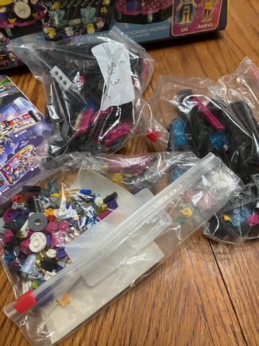 Monster High Friedhof Garten Party Mega Bloks + Lego Popstar Bühne - Bild 8 von 8