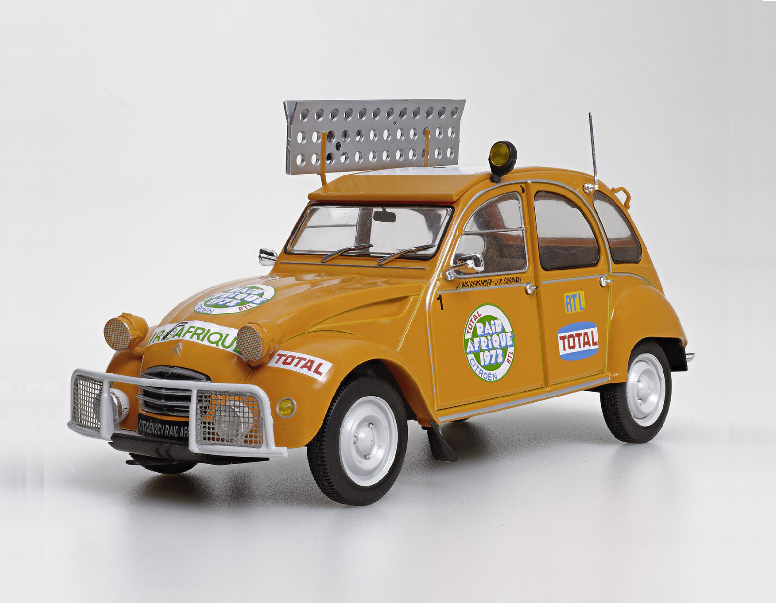 Citroen 2CV 6 Raid Afrique 1973 Hachette Ixo 1/24 le cadeau idéal pour collectionneur passionné