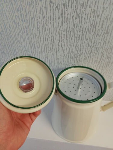Victor Enamel Coffee Percolater & Oil Strainer Pot Cream with Green Trim NEW - Picture 7 of 15