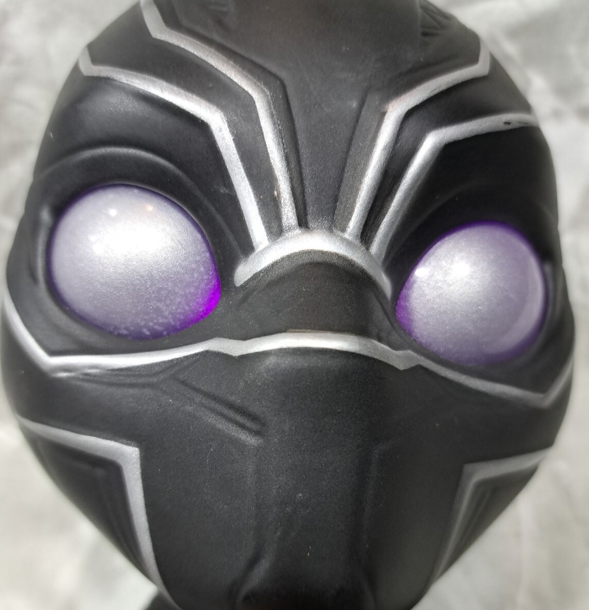 Marvel Avengers Black Panther Heart of Wakanda Forever Plush Talking Light Up thumbnail 2