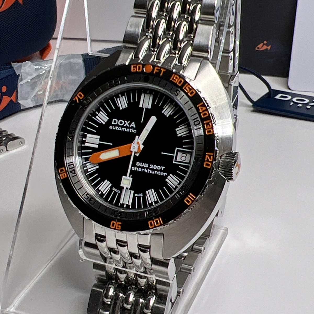 時計 DOXA SUB 200T SHARKHUNTER SUB 200T Sharkhunter