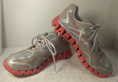 REEBOK WOMEN'S ZIGTECH BREAST CANCER AWARENESS SNEAKERS SIZE 7.5 GRAY & PINK