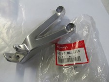  Honda CBR900rr,CBR954rr 2002-03 oem left footrest holder 50760-MCJ-750