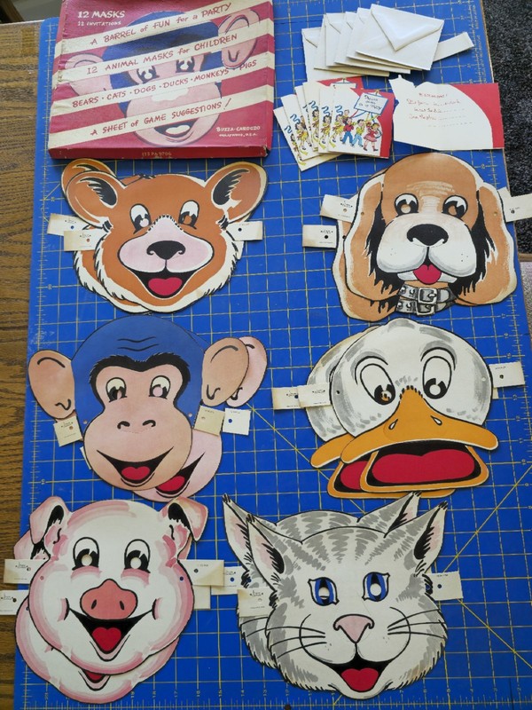 Vintage Buzza-Cardozo 12 animal masks for children party
