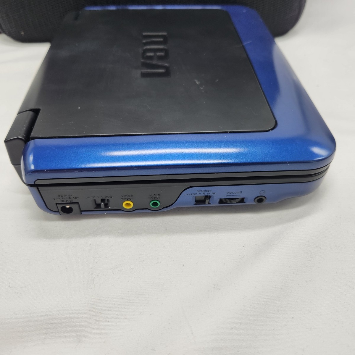 RCA model DRC6338 Portable DVD Player 8