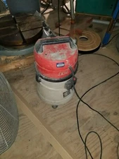 Pullman-Holt Model 45 1.5 HP 10 Gal HEPA Vacuum 