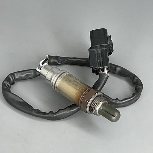 For Chevrolet Chrysler Dodge Eagle Mitsubishi 13801 BOSCH GENUINE OXYGEN SENSOR - Picture 3 of 6