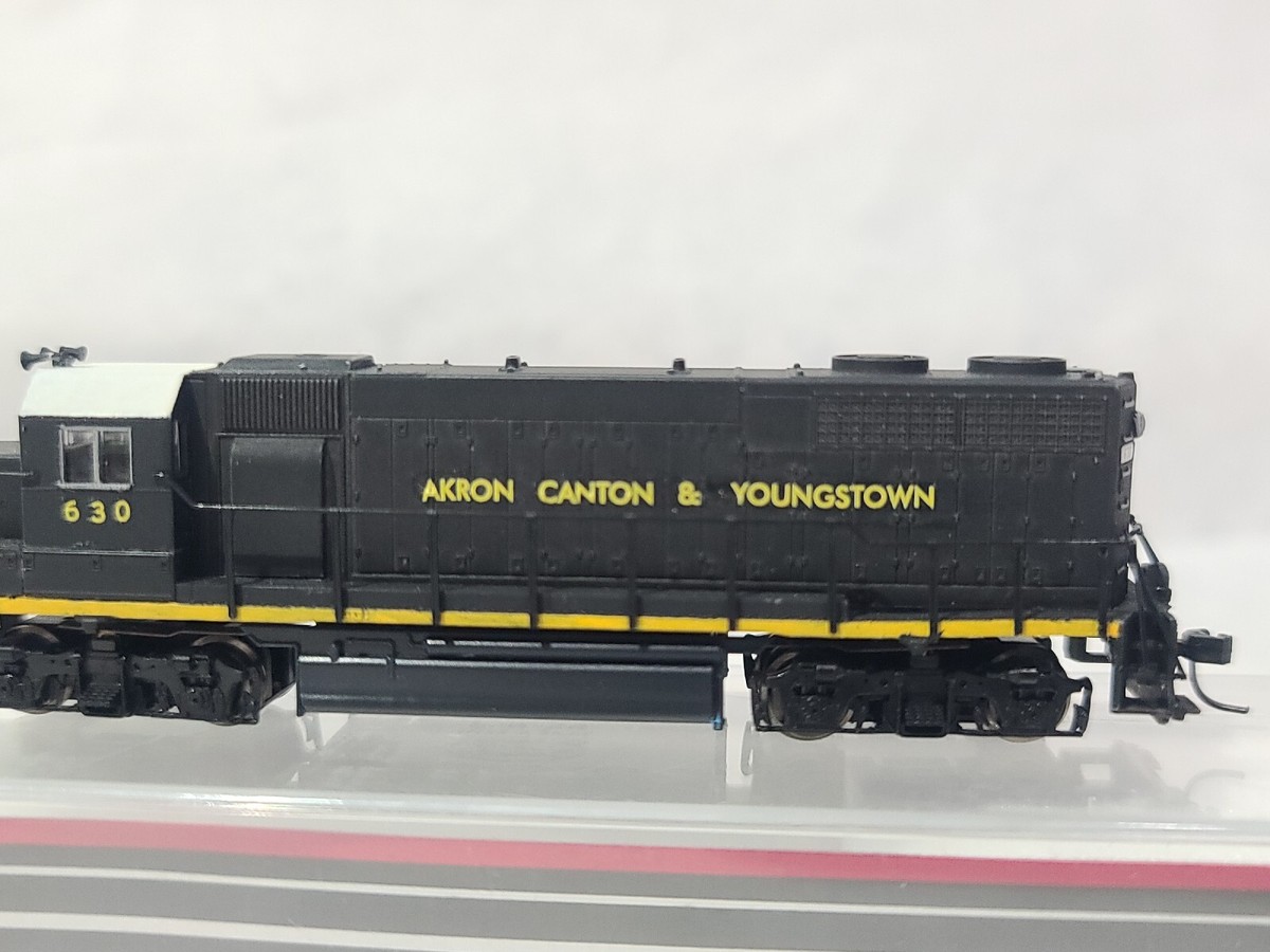Atlas N Custom Paint GP38 Akron Canton & Youngstown 630 AC&Y