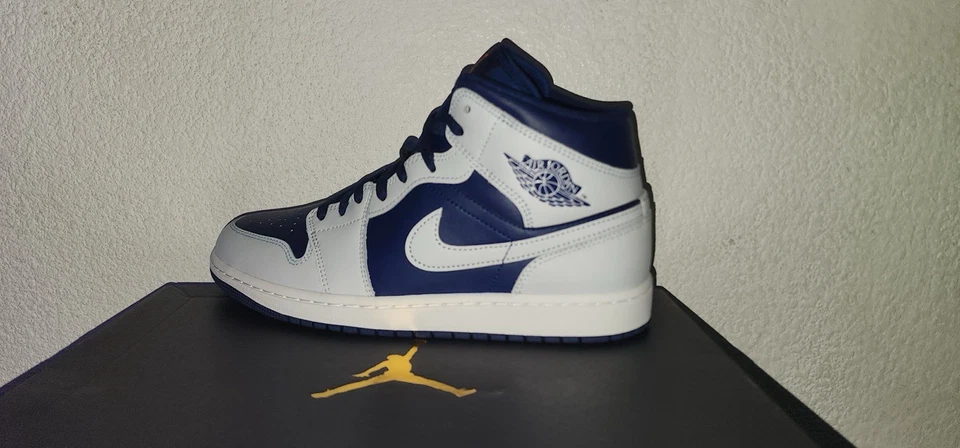 Nike Air Jordan 1 Mid Blue Void Pure Platinium - Photo 2/4