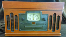 Crosley CR704 "Musician", 3-Speed Turntable, CD Player, Cassette player, AM/FM