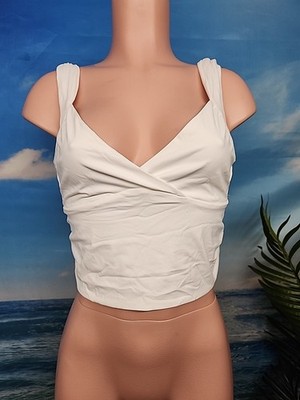 No Tag Unbranded Womens White Crop Top Tie Back  Size Medium 