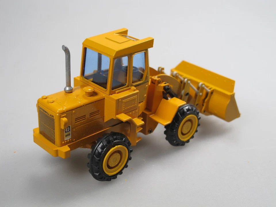 Gescha Caterpillar Radlader CAT 920 1:50 gut erhalten in OVP - Bild 4 von 4