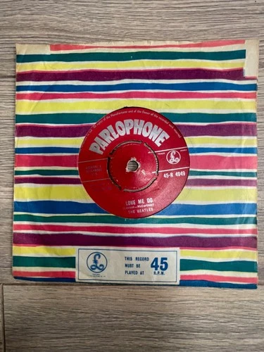 The Beatles: Love Me Do: UK  1st Press 1962 45-R 4949 Red Label No "Made in GB".