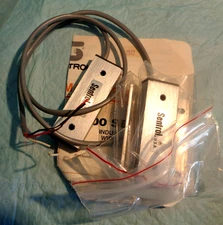 New / NOS Sentrol 2577 Surface Mount Magnetic Contact Set Magnetic Switch