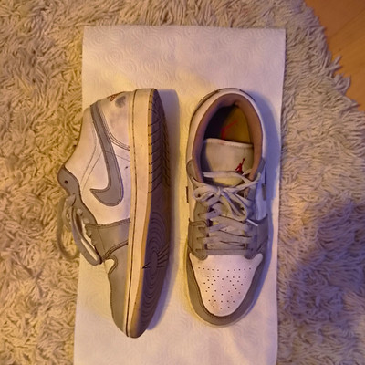 Jordan Air Jordan 1 Low Herren Sneaker Low Top Grau/Weiß EU 44 US 10 UK 9
