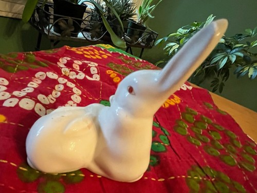 Porcelain Figurine Hungary Herend Two Bunnies Nibbling Corn Cob - Mint! - Picture 3 of 5