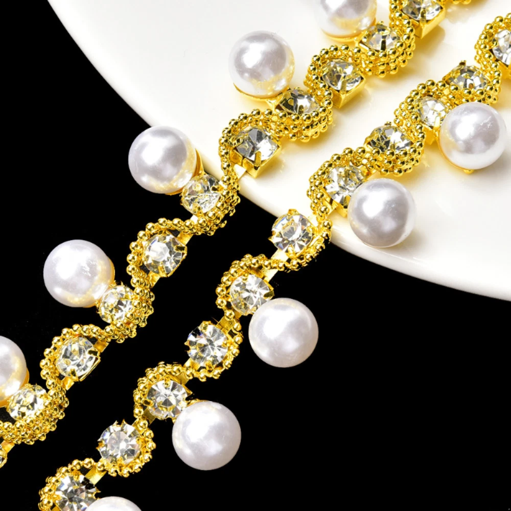 Trimming Shop - 100 Rivetti In Cristallo Trasparente Piatto 8 Mm Con Strass Acrilici E Perni Per Fai Da Te E Decorazioni Abbigliamento - 3