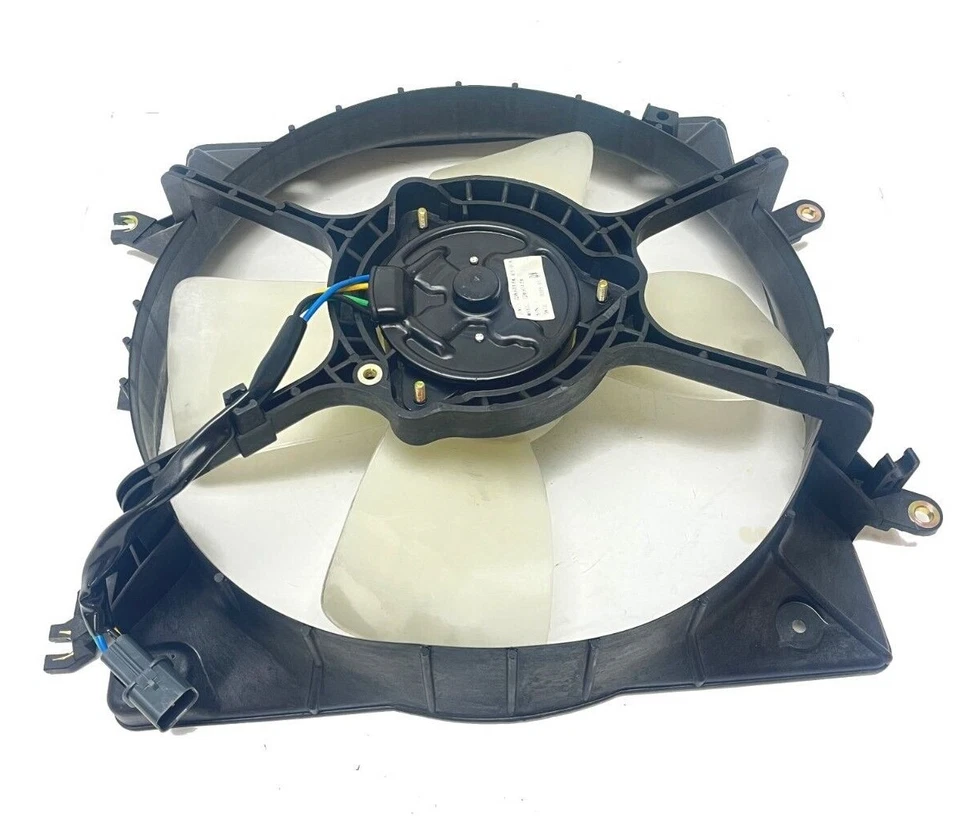 Conjunto de ventilador de refrigeración de radiador condensador American para 94-98 Mitsubishi Galant 2.4 Foto 2 de 4