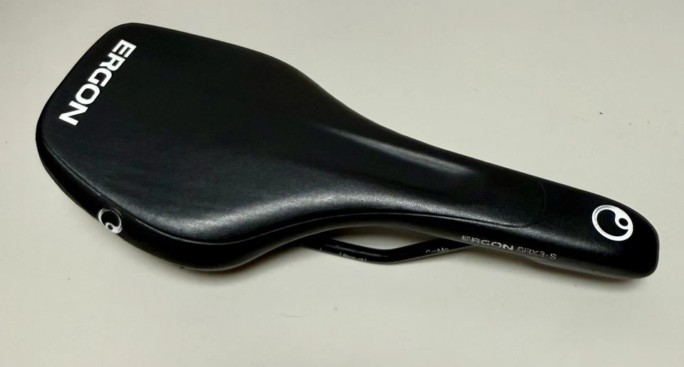 Sillín de bicicleta de carretera Ergon SRX3 pequeño asiento cómodo de nailon CroMo - negro Foto 4 de 4