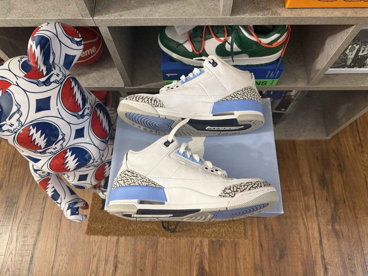 Size 10.5 - Air Jordan 3 Retro UNC University Blue 2020  display picture 2