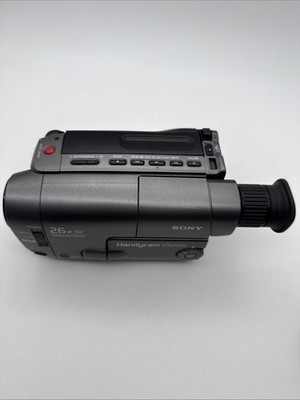 Sony Handycam Vision CCD-TRV22 NTSC Video 8 8mm 26x Digital Zoom