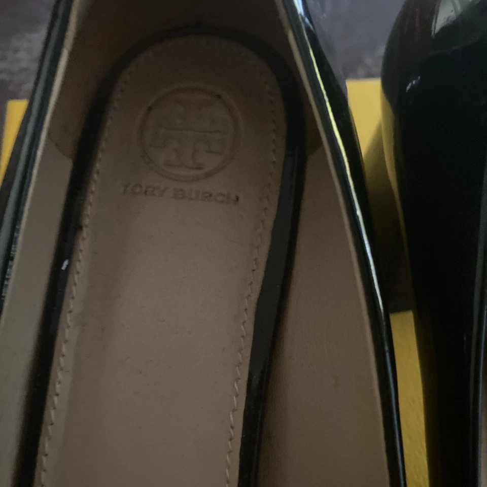 Talla 10.5 - Zapatos de tacón Tory Burch Gigi de charol negro sin cordones Foto 4 de 4