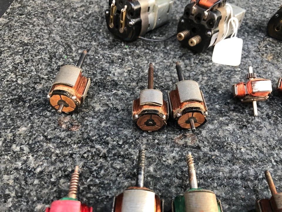 Vintage Lionel/Pitman Postwar Pullmore Motors +other assorted train motors 22pcs - Image 3 of 4