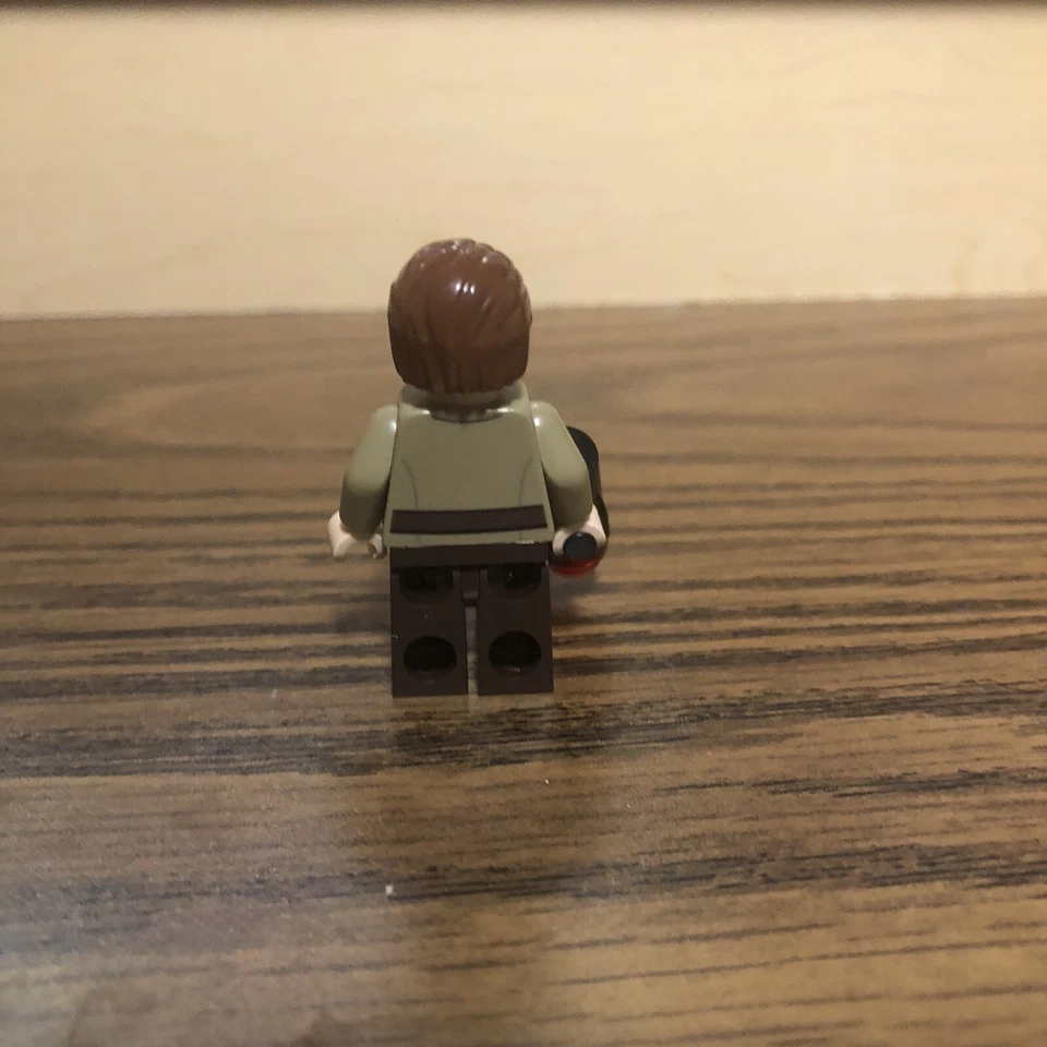 Lego Star Wars - Oficial Rebelde Resistencia con Blaster del Set 75131 Foto 2 de 2