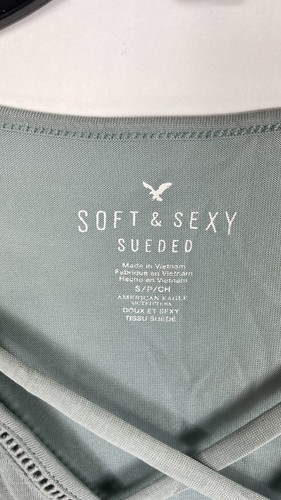 Top sin mangas American Eagle Outfitter para mujer suave y sexy cuello en V talla S verde. - Imagen 11 de 14