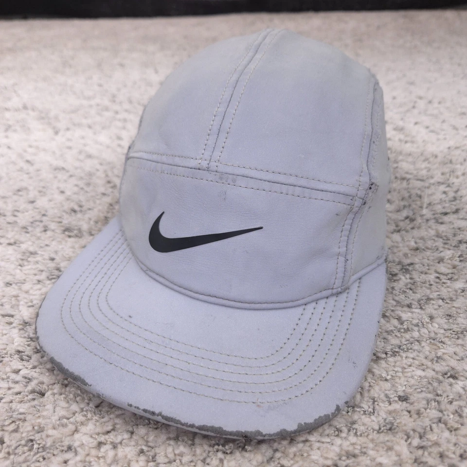 Gorra Nike Panel 3M Flash Reflectante Completo Vapor Correr Gris Tailwind AW84 Adulto Foto 2 de 4