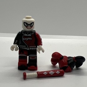 Lego Harley Quinn DC Super Villain Minifigure with Bat  70906 70922 sh306 Sh0306
