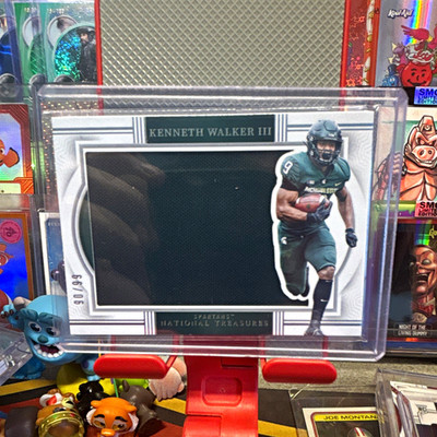 Panini 2024 National Treasures Collegiate Silhouettes Kenneth Walker III MEM /99