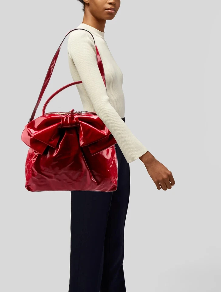 Bolso de Mano Valentino Garavani Charol Lacca Bow Dome Rojo NECESITA TLC - REPARACIÓN Foto 2 de 4