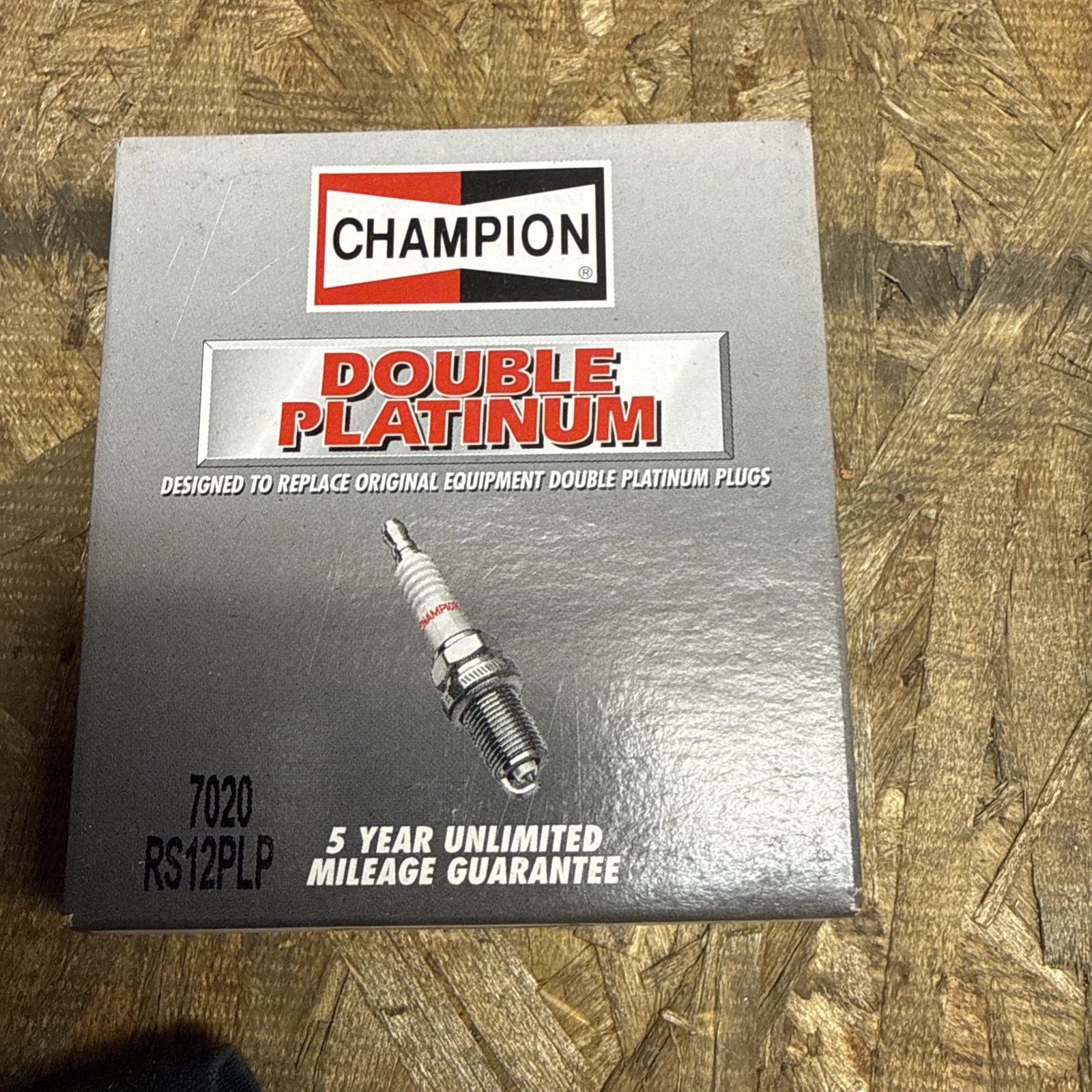 Champion RS12PLP 7020 DoublePlatinum Spark Plugs  Pack of 4