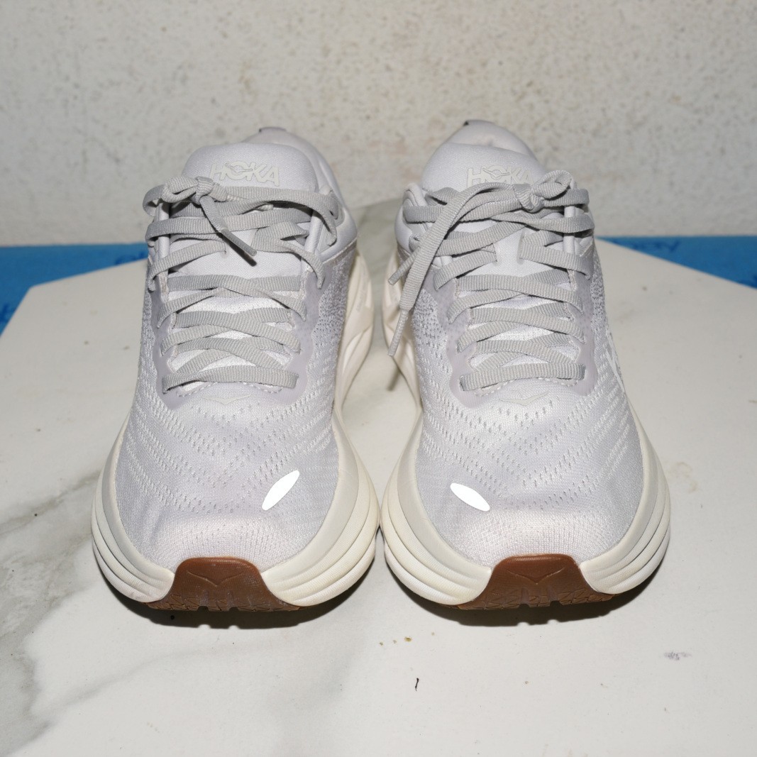HOKA Bondi 8 Running Shoe Women US 7 B thumbnail 3