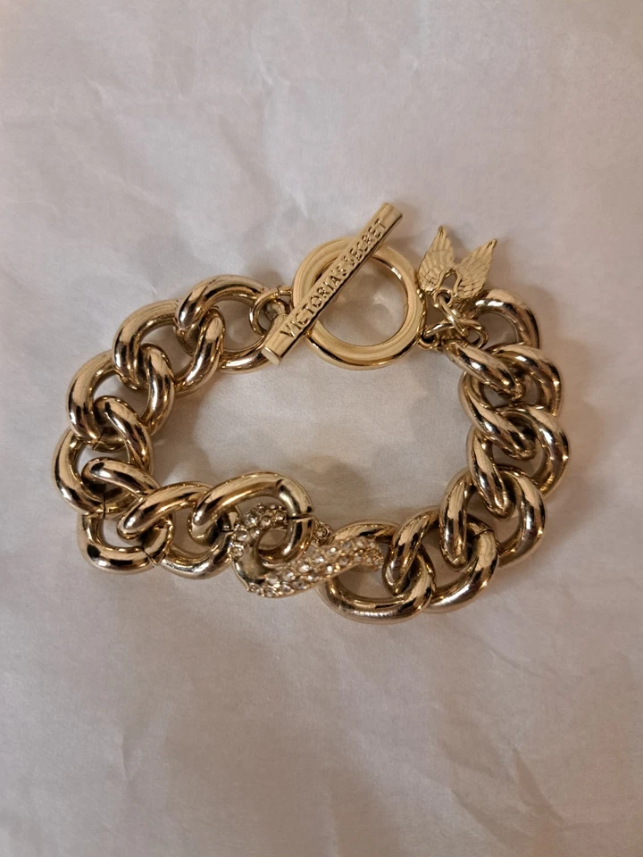 Victoria's Secret Chunky Gold Tone Angel Wings Chain Link Toggle Bracelet 8" - Image 2 of 4