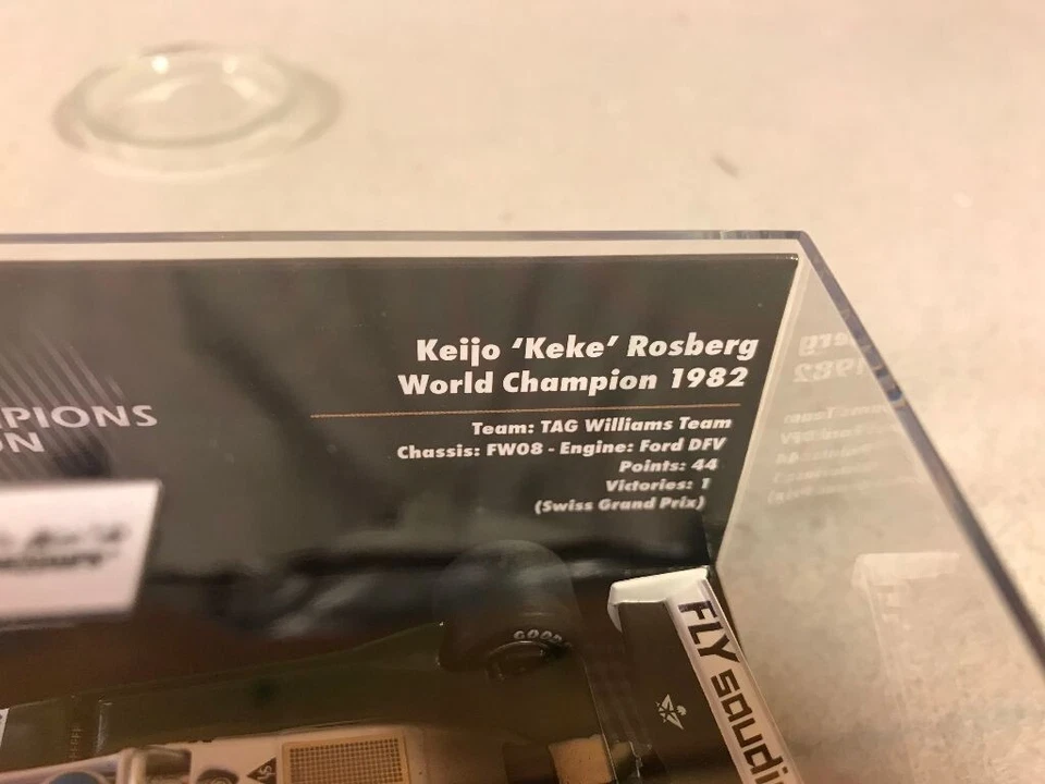 TAG Williams FW08 1982 WC #6 Keke Rosberg 1/43 Minichamps P436826606 w/case !! - Image 3 of 4