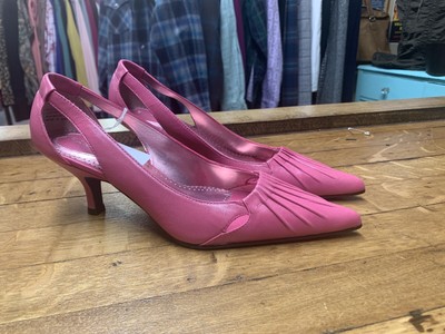 size 2 pink heels
