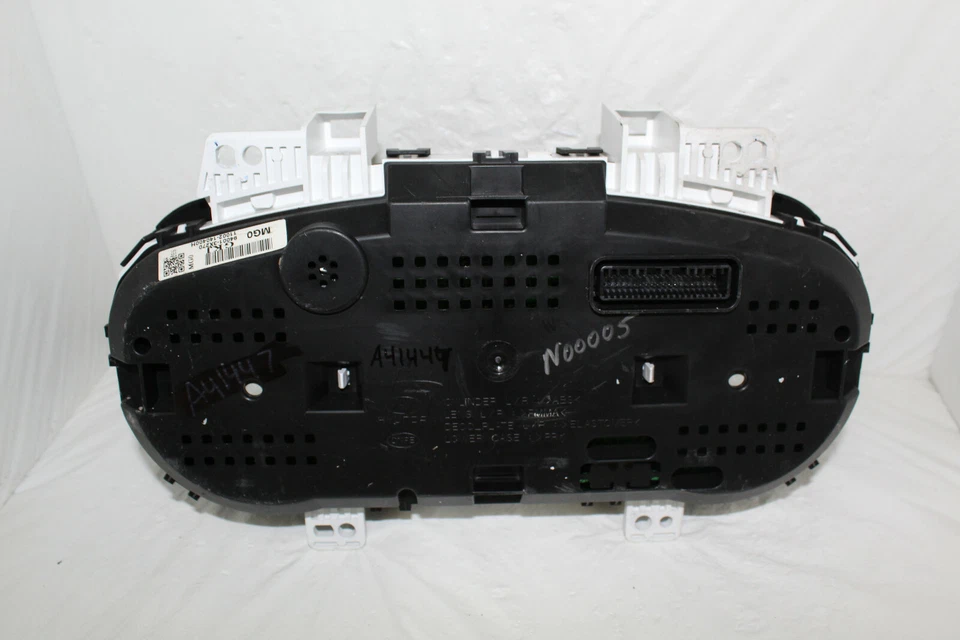 Medidores de painel velocímetro painel 2012 Hyundai Elantra 68.336 milhas - Imagem 2 de 4