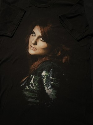 Meghan Trainor 2016 Untouchable Tour Black Short Sleeve T-Shirt Men's Medium M
