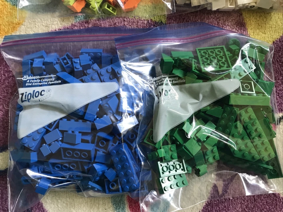 LEGO CLASSIC: XL Creative Brick Box (10654) - Image 3 of 4