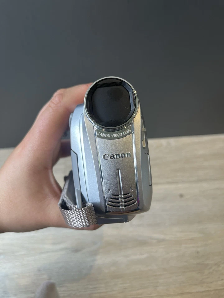 CANON MD101 Mini DV Digital Video Camcorder UNTESTED - Image 3 of 4