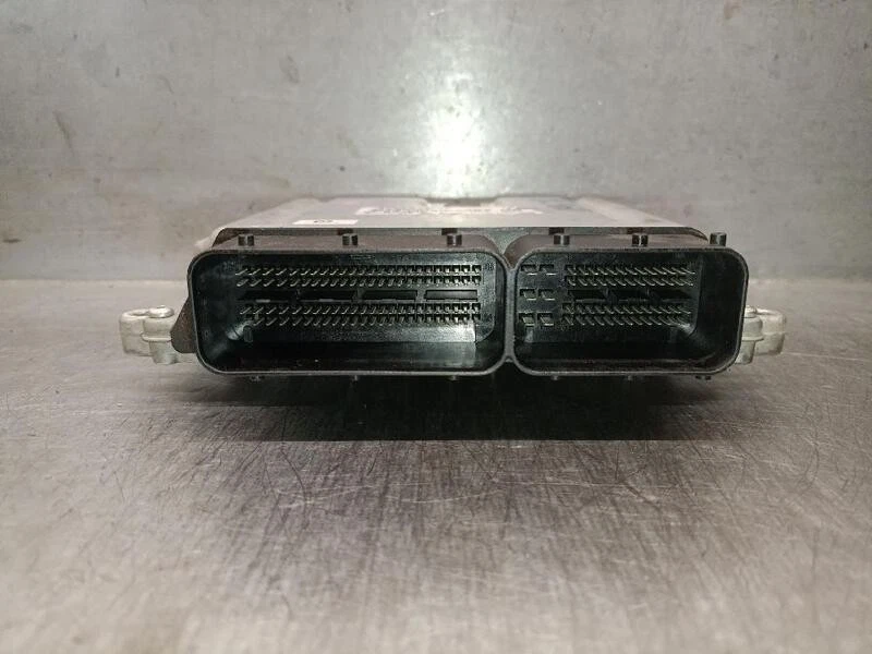31336983 centralina motore per VOLVO S60 II (134) D4 2010 5455081 - Immagine 3 di 4