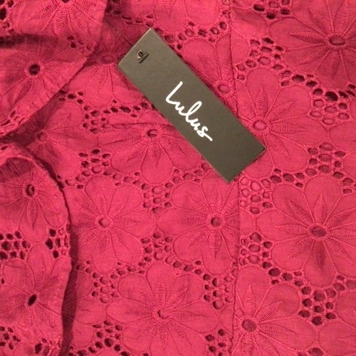Vestido Solero Lulu's Rosa Caliente Ojales Volantes Recortado Nuevo con Etiquetas Talla S - Imagen 3 de 5