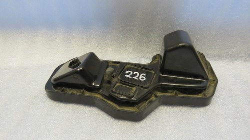 AUDI A6 - Scheinwerfer Deckel Abdeckung RECHTS / Headlight Bulb Cover / 20-5377