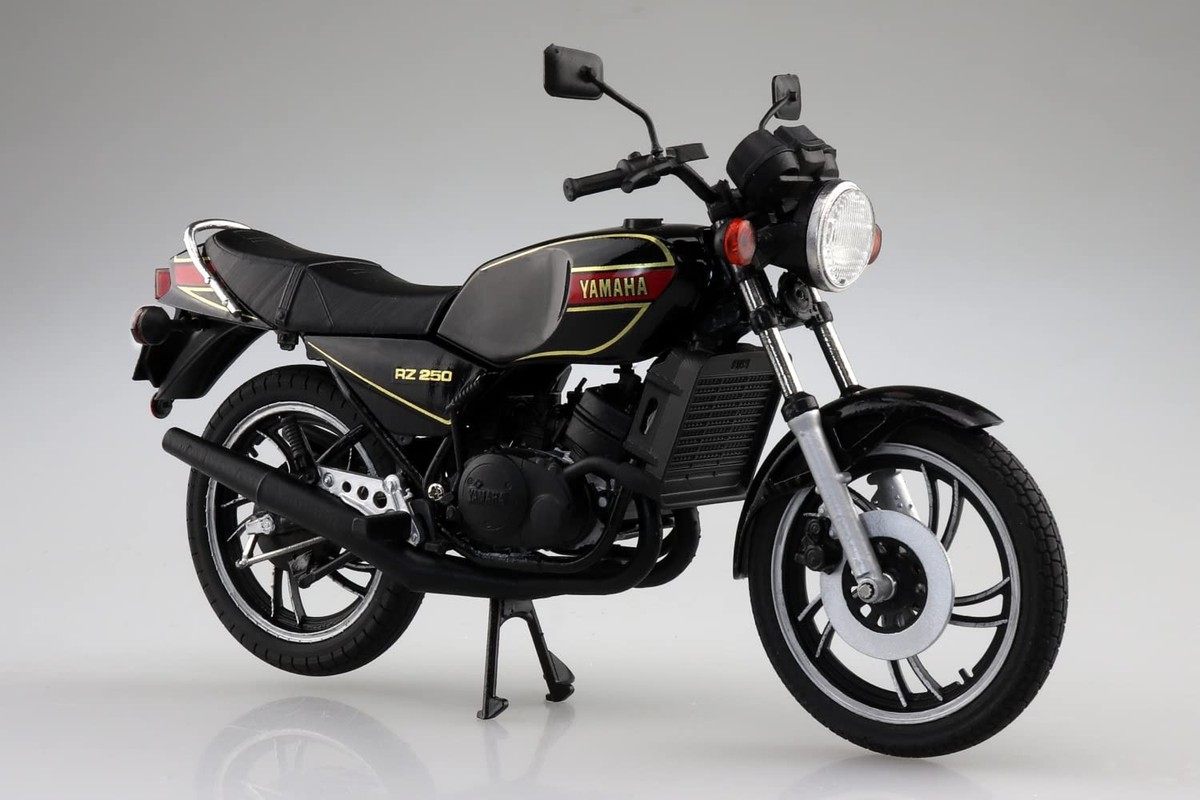 Skynet 1/12 Completed,Motorbike Yamaha RZ250 New Yamaha
