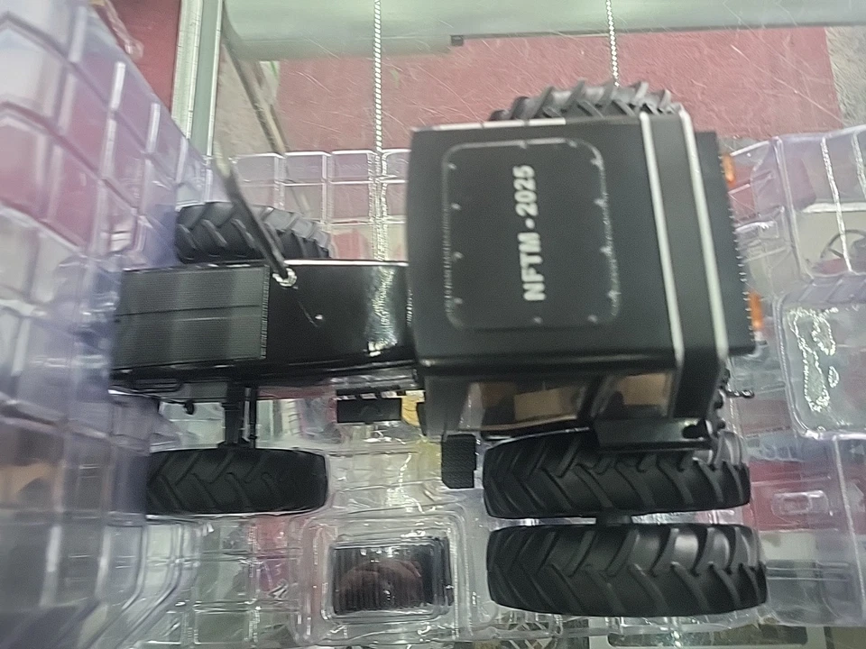 Ertl International 1/16 Black Chase Unit 5088  2025 National Farm Toy Museum  - Image 3 of 4