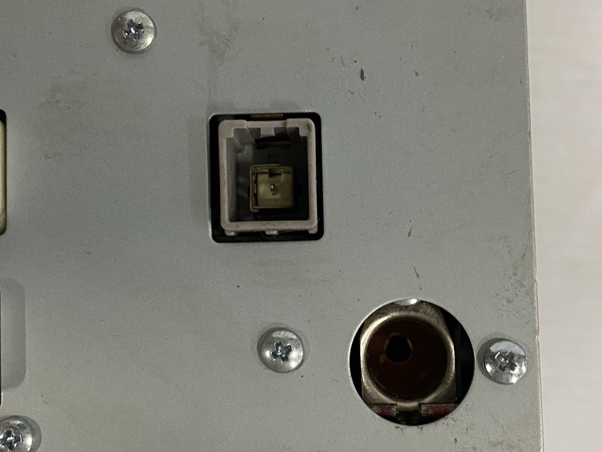 2013-2014 TOYOTA SIENNA NAVIGATION RADIO RECEIVER DISPLAY